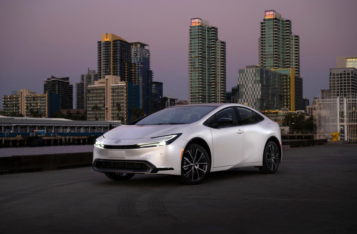 2025-auto-dealership-outlook